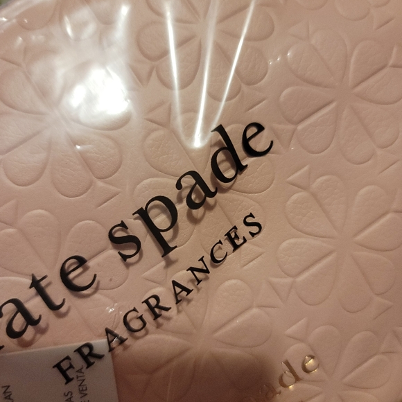 Kate Spade cosmetic bag - Picture 5 of 5